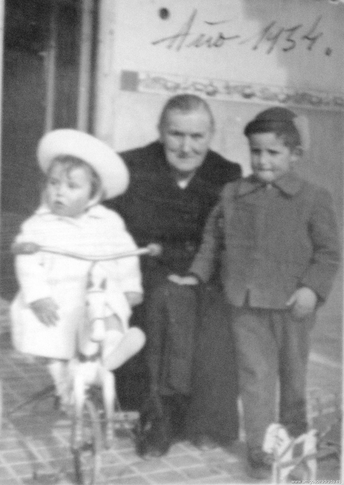fjf16, Gregoria y sus nietos María Eugenia y Jacinto de la Fuente